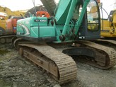 Komatsu    Cobelco-225  .